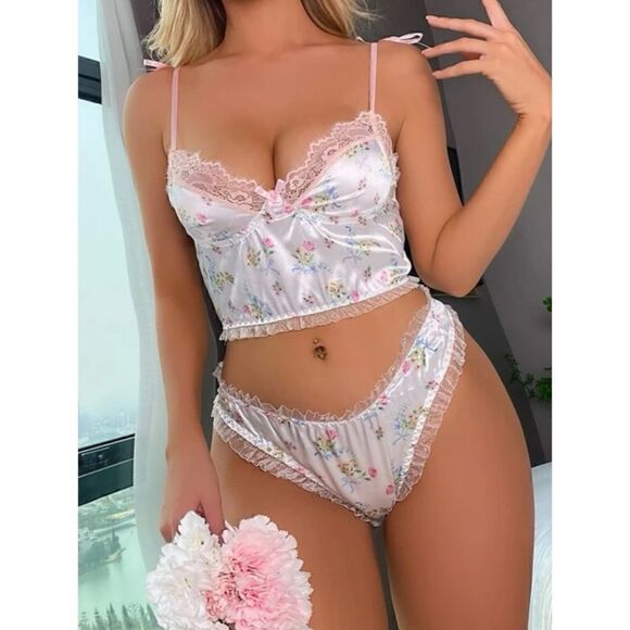 Sexy Cottage Floral Lace Satin Sleepwear Lingerie Set - Picture 1 of 8